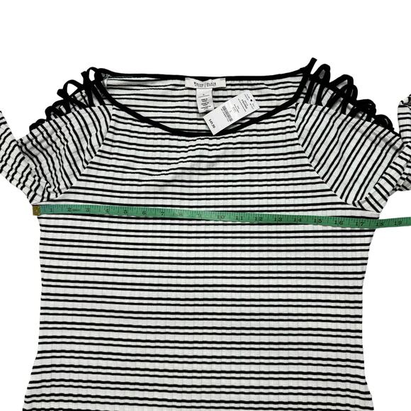 WHITE HOUSE BLACK MARKET *NEW* Textured Stripe Strappy Shoulder Top Size Large - Picture 9 of 11